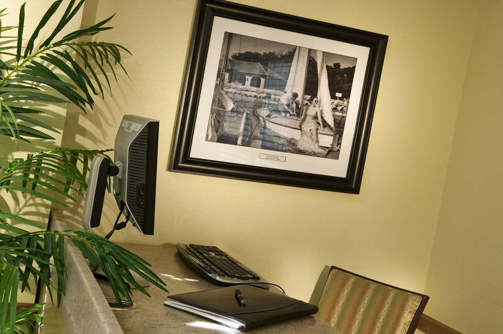 Towneplace Suites By Marriott Detroit Livonia Eksteriør bilde