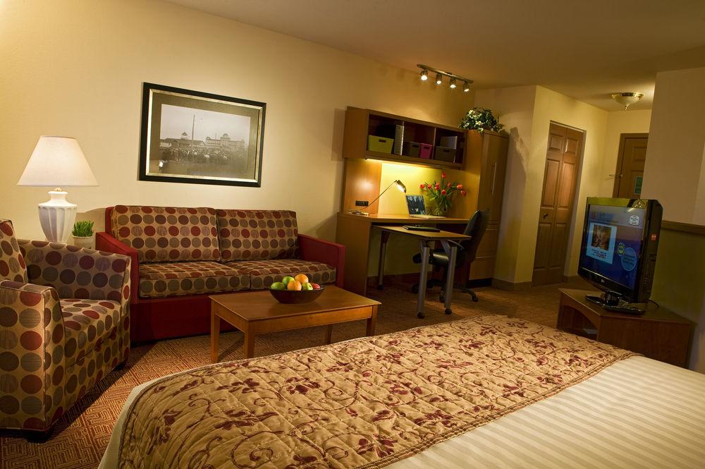 Towneplace Suites By Marriott Detroit Livonia Eksteriør bilde