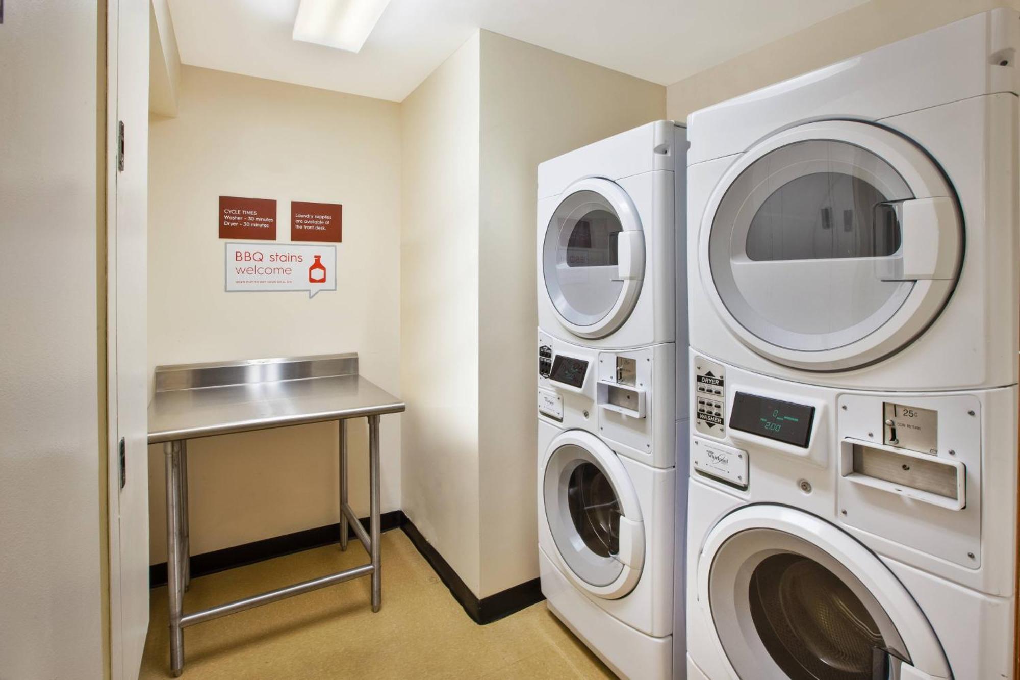 Towneplace Suites By Marriott Detroit Livonia Eksteriør bilde