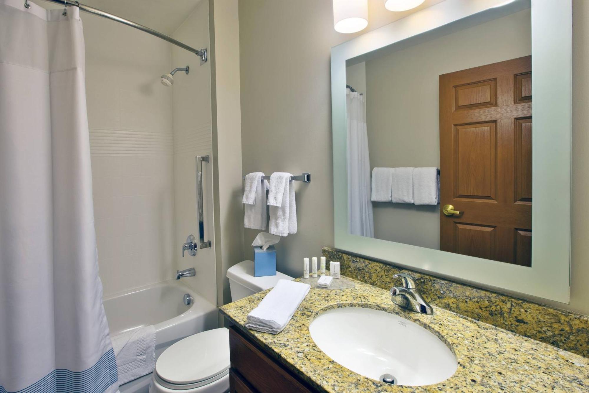 Towneplace Suites By Marriott Detroit Livonia Eksteriør bilde
